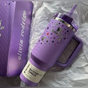 Olivia Rodrigo Stanley cup